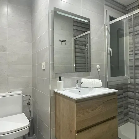 Nuevo, Cerca De San Mames Y Centro De *