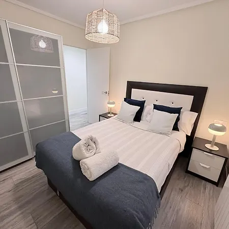 Apartamento Tranquilo, Claridad, Ascensor, Centro De Bilbao
