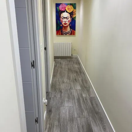 Apartamento Tranquilo, Claridad, Ascensor, Centro De *