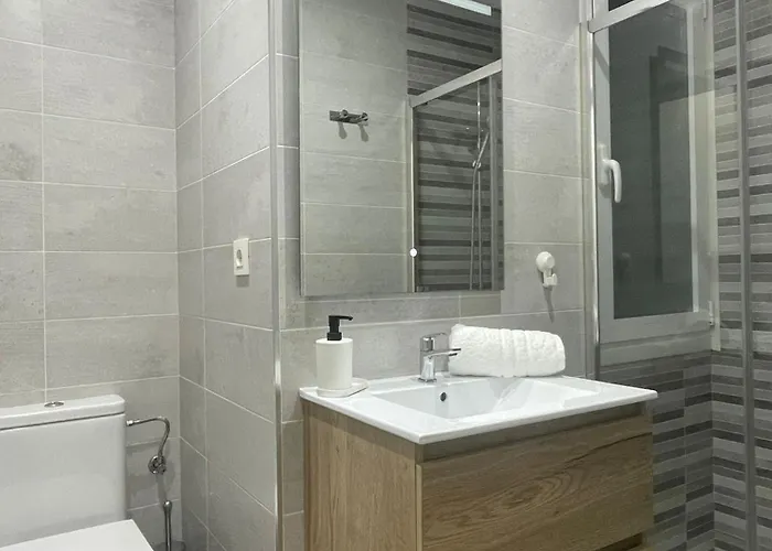 Tranquilo, claridad, ascensor, centro de Bilbao *